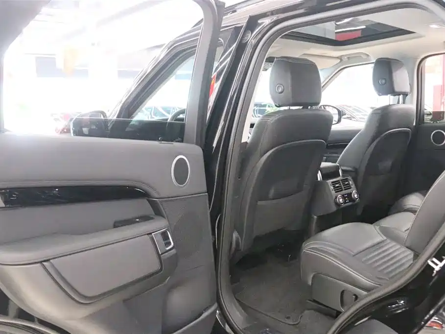 Land Rover Discovery 2024 Model 360PS S фото 17
