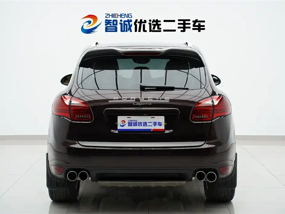 Porsche Cayenne 2014 Cayenne Platinum Edition 3.0T фото 32