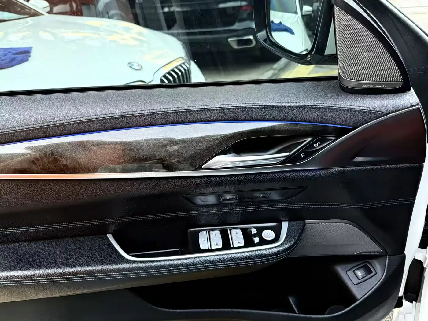 BMW 6 Series GT 2020 630i M Sport Package фото 12