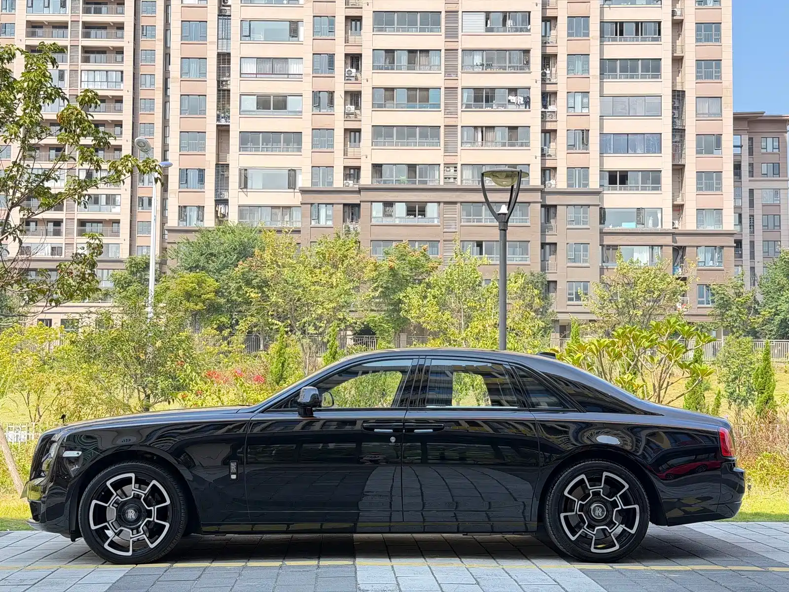 Фото 3 - Rolls-Royce Ghost