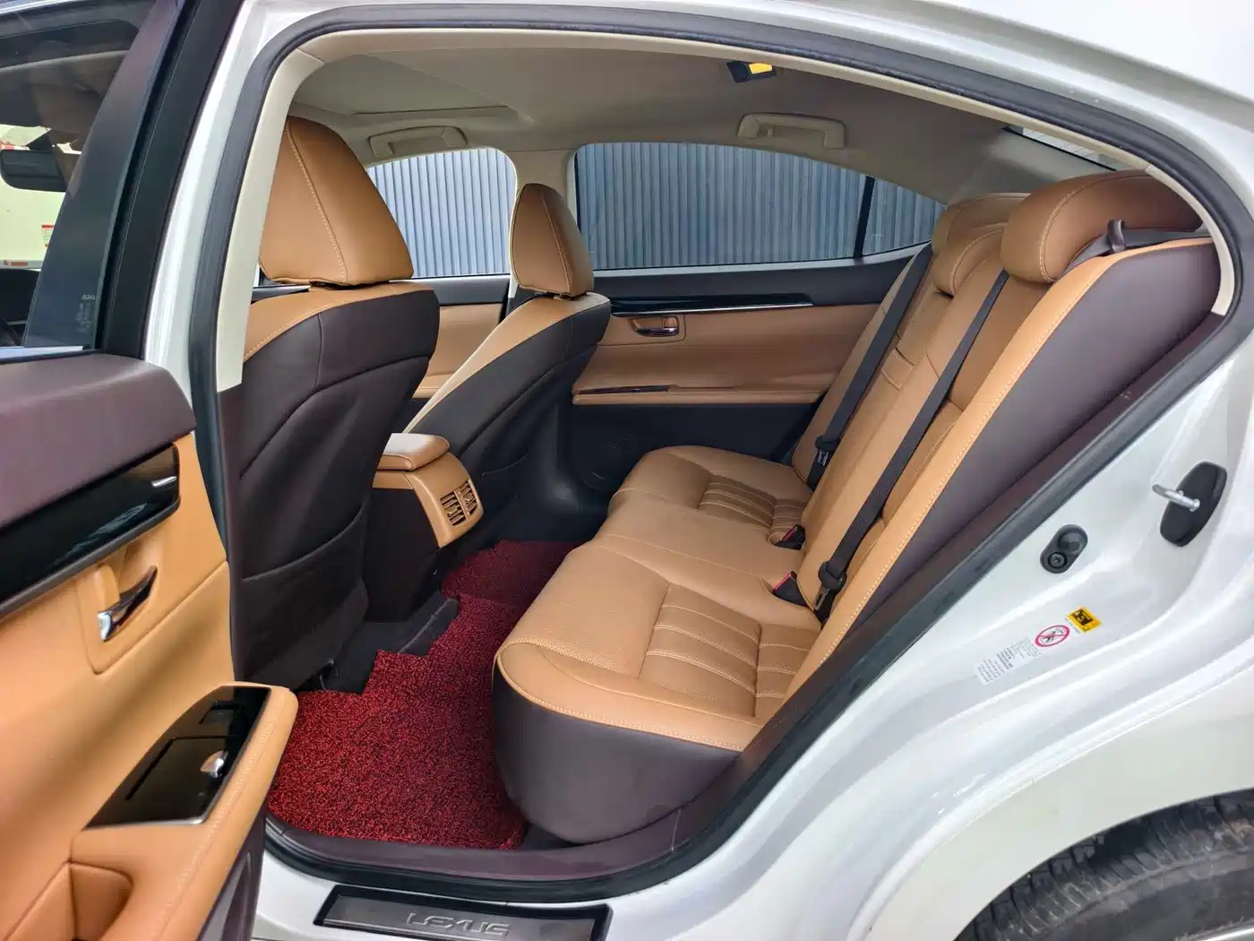 Lexus ES 2015 200 Elite Edition фото 7