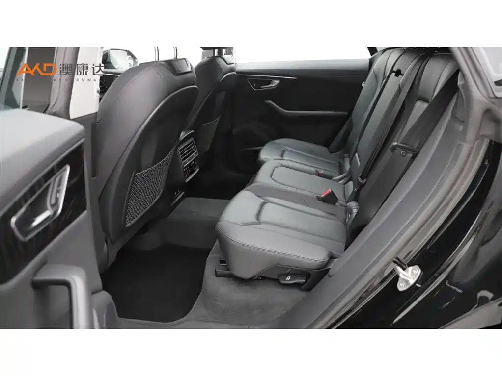Audi Q8 2022 55 TFSI Luxury Dynamic фото 7