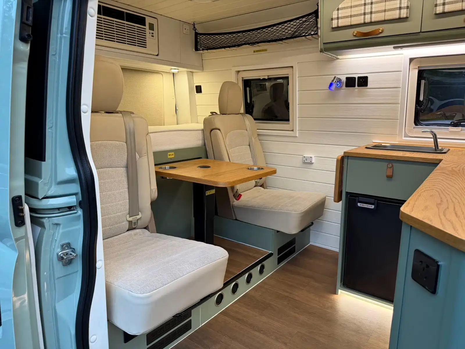Photo 19 - Maxus V80 RV