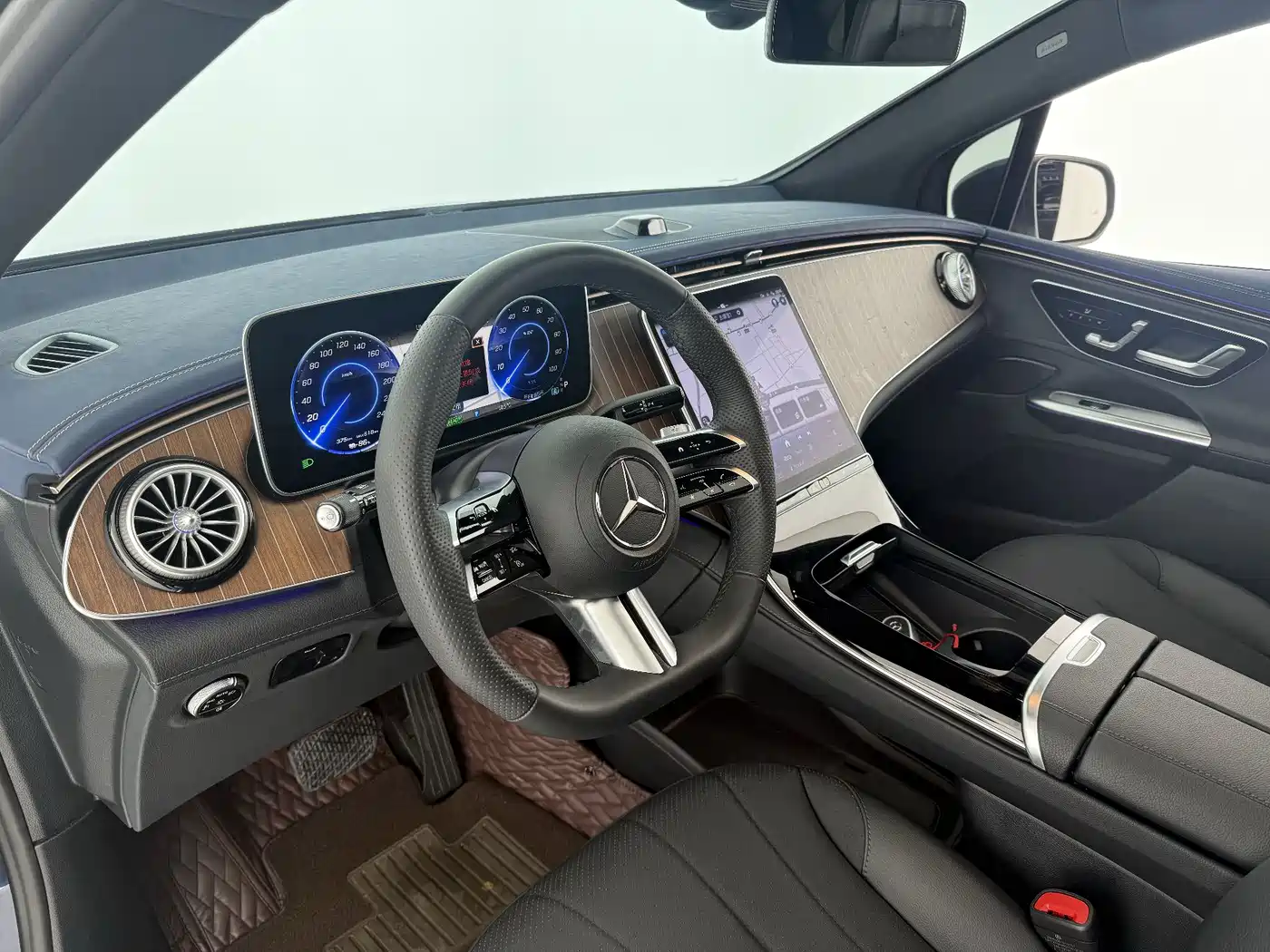 MERCEDES-BENZ EQE SUV