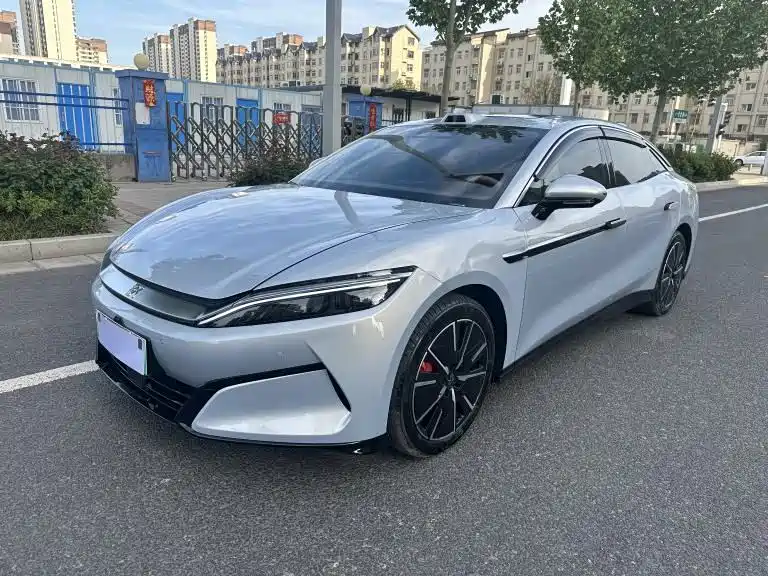 BYD HAN L