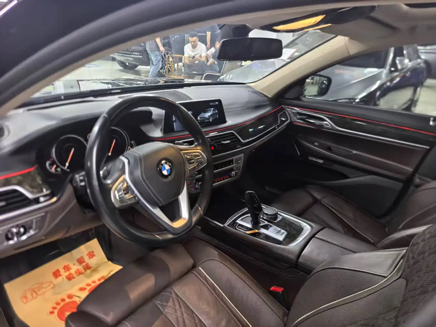 BMW 7 Series 2016 740Li Leading Edition фото 3