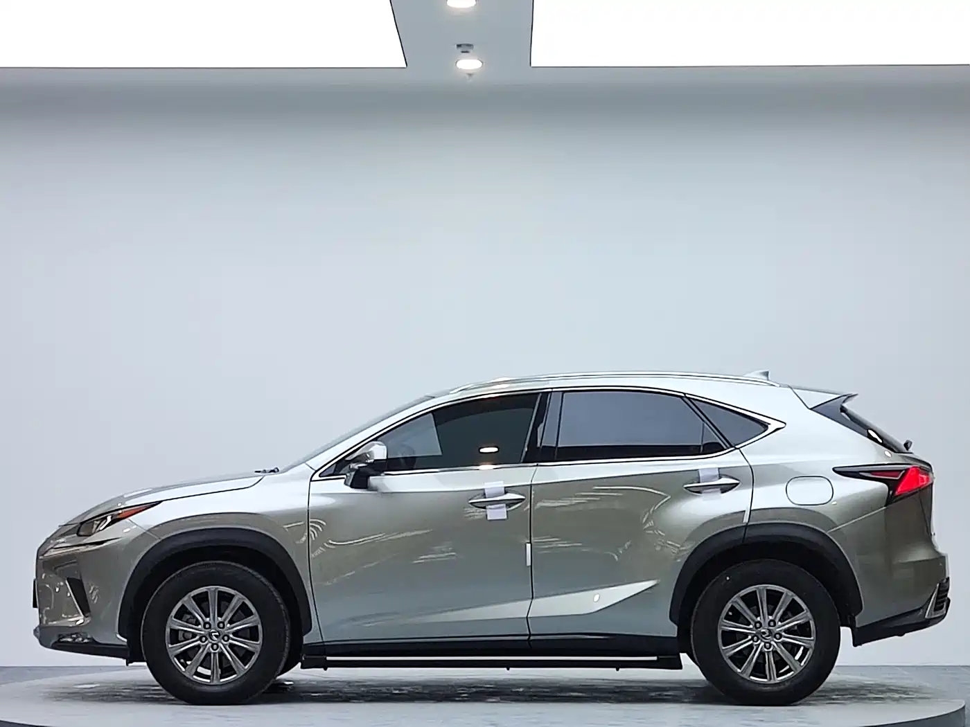 Lexus NX 2020 200 AWD F Sport China V фото 5