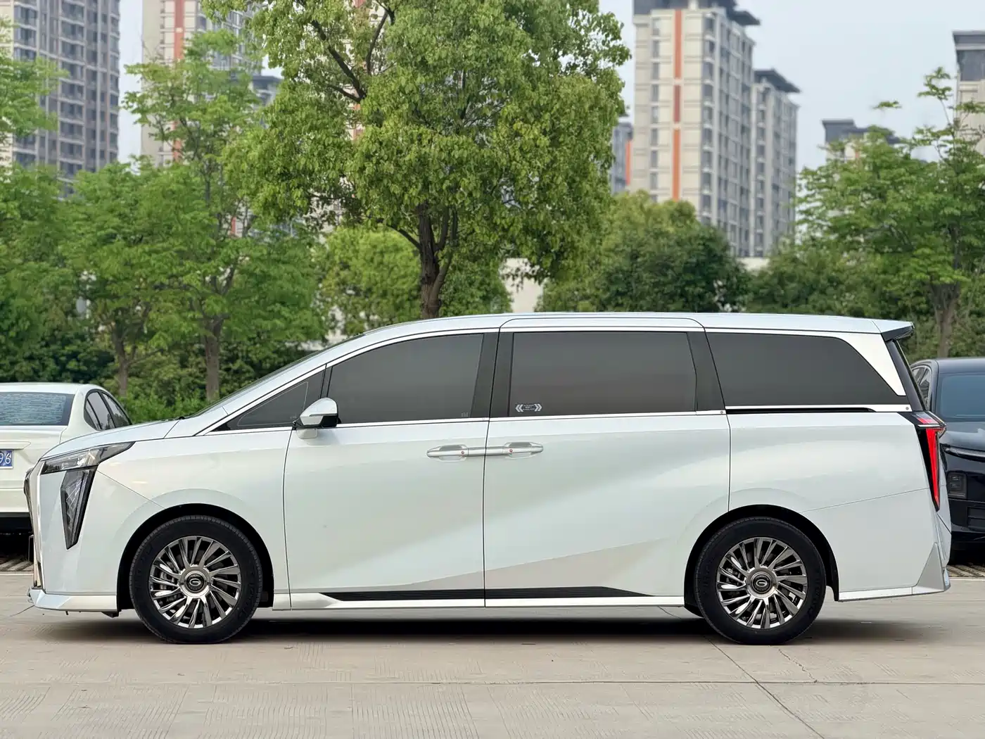 GAC Trumpchi Trumpchi M8 2023 Model Master Series 400T Flagship Edition фото 6