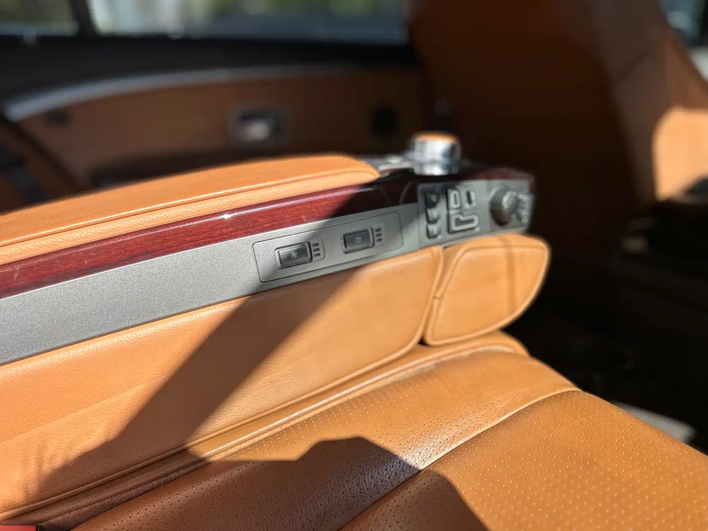 BMW 7 Series 2009 750Li Luxury фото 14
