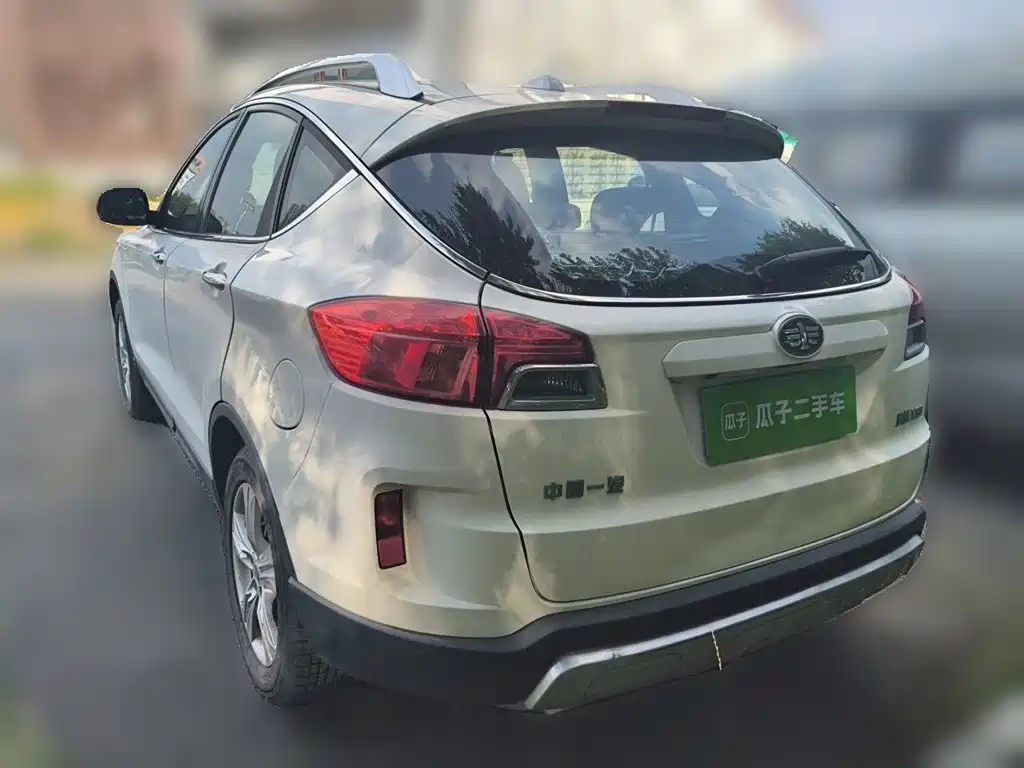 Besturn X80 2015 2015 2.0L Automatic Luxury