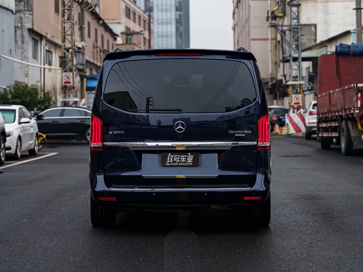 Mercedes-Benz V-Class 2018 V 260 Premium Edition China V фото 4