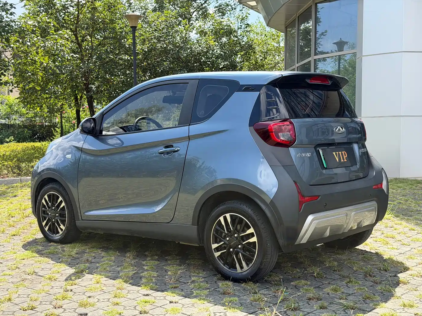 QQ New Energy Little Ant 2023 2022 Sweet Pink Edition Half Sugar Version LFP Lithium 30kW 301km