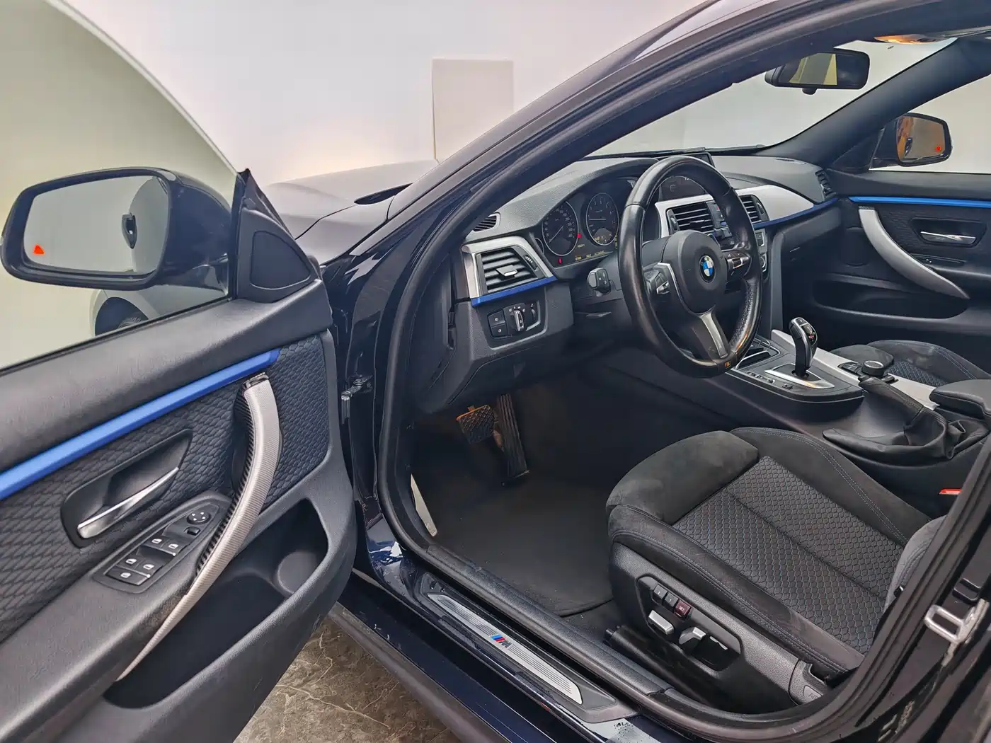 BMW 4 Series 2017 425i Gran Coupe Leading M Sport Package фото 15