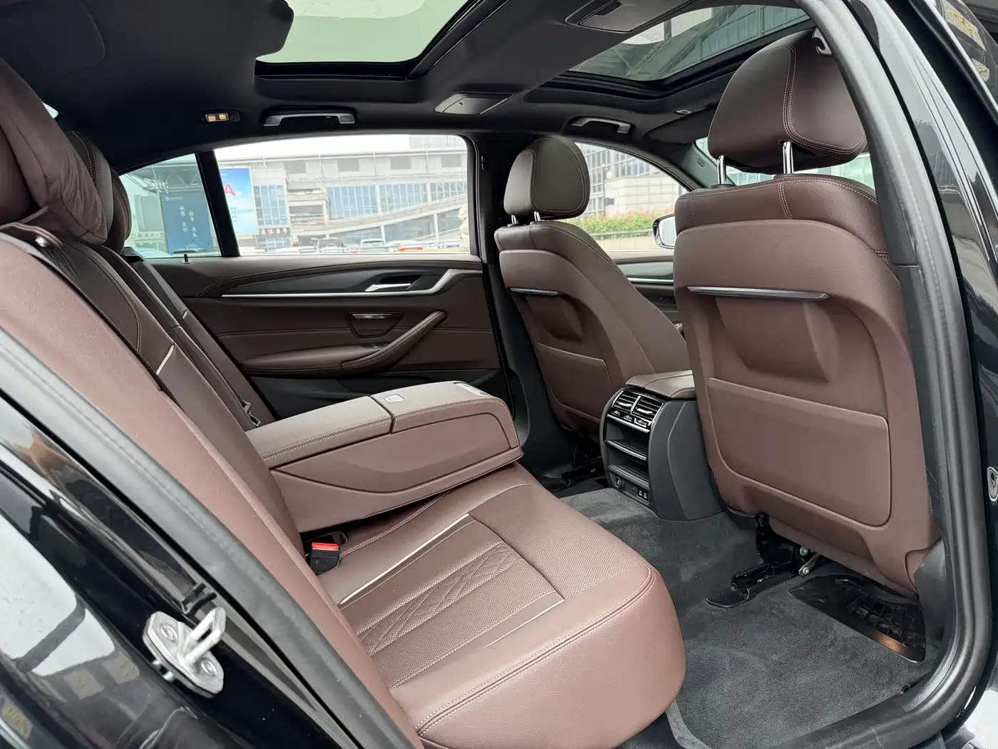 BMW 5 Series 2021 530Li xDrive M Sport Package фото 18