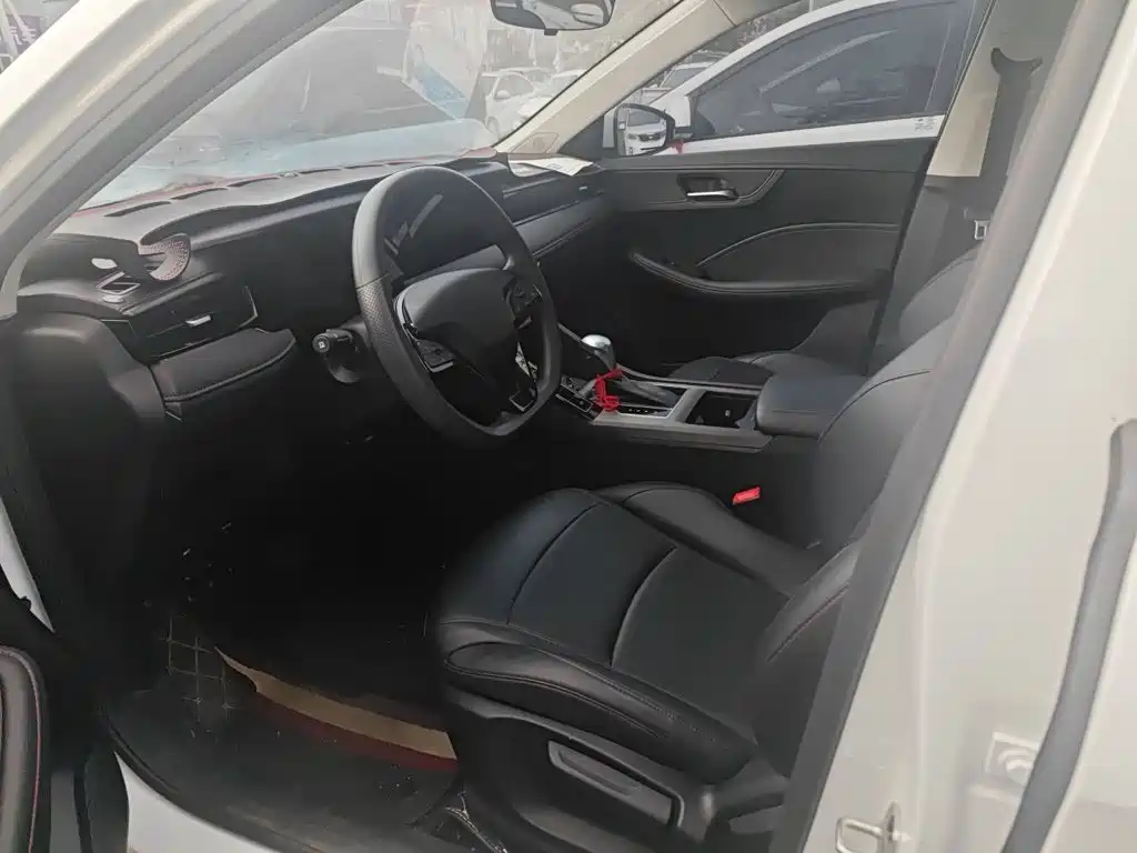 Roewe i5 2025 2023 1.5L CVT Luxury Edition