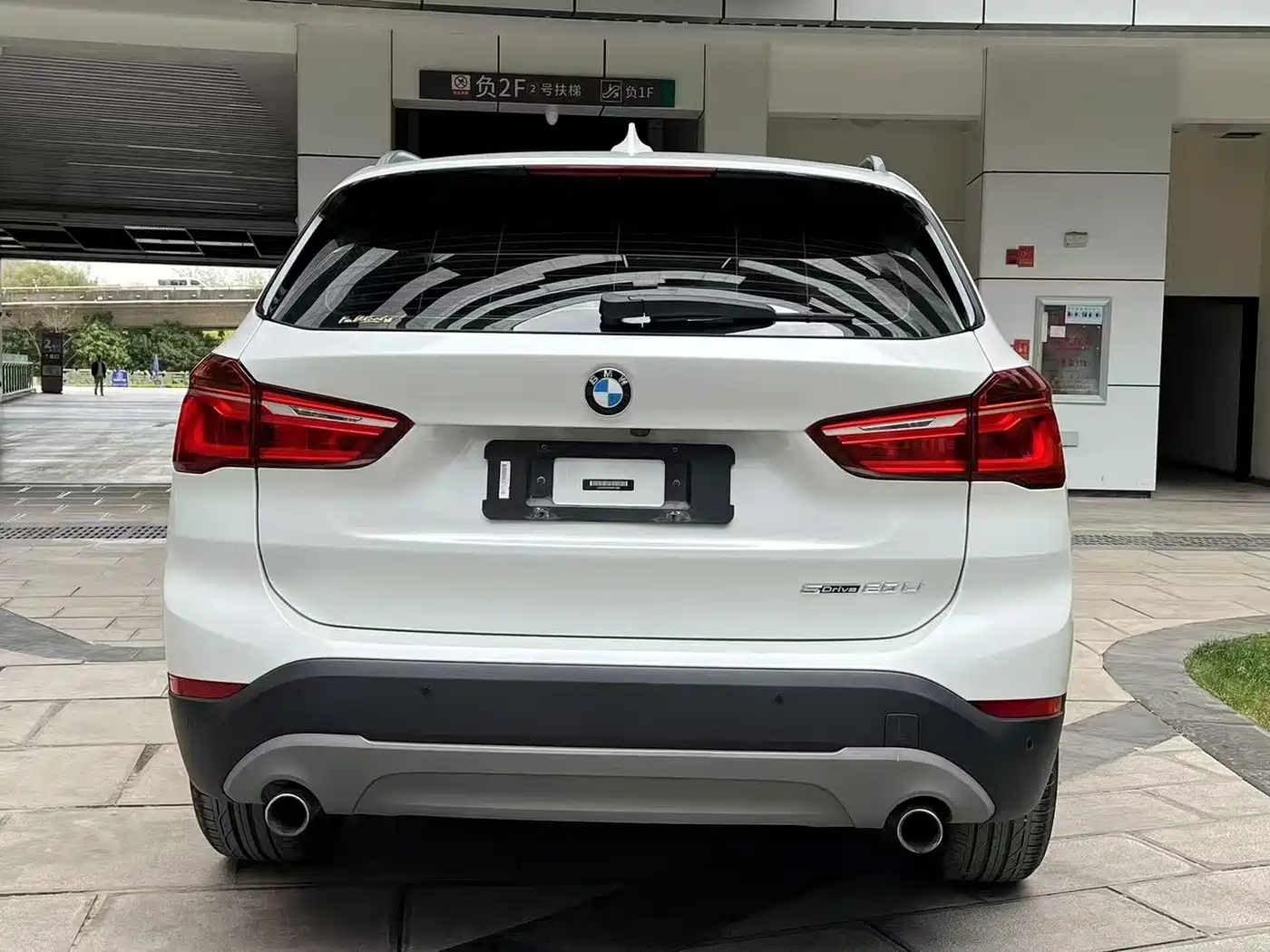 BMW X1 2018 sDrive20Li Leading Model фото 8