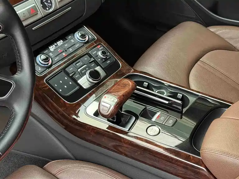 Audi A8 2013 A8L 45 TFSI quattro Comfort фото 11