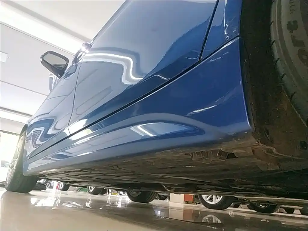 BMW 3 Series 2017 320Li M Sport фото 22