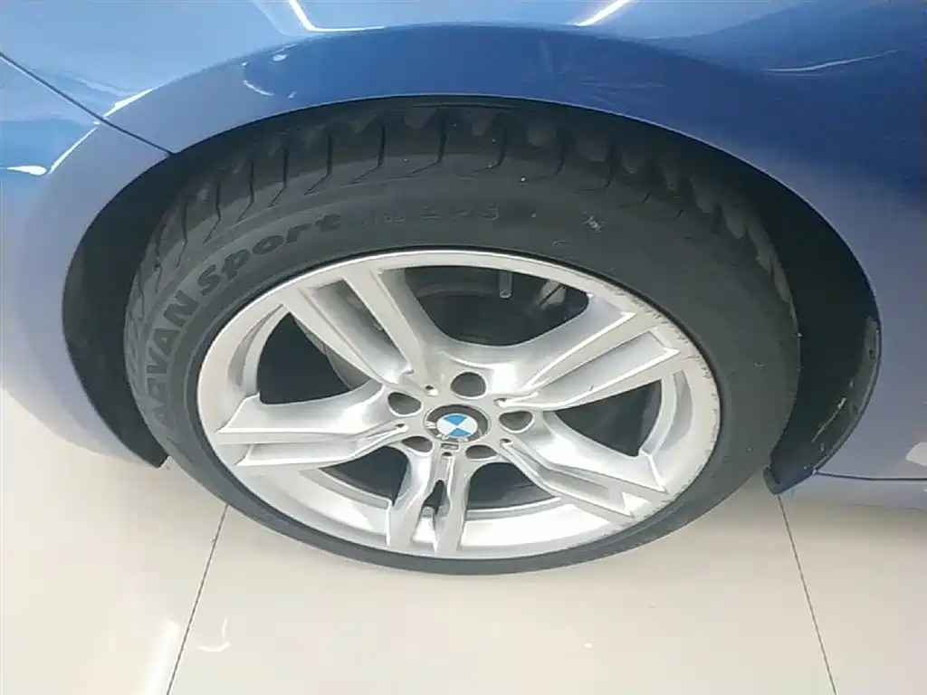 BMW 3 Series 2017 320Li M Sport фото 23