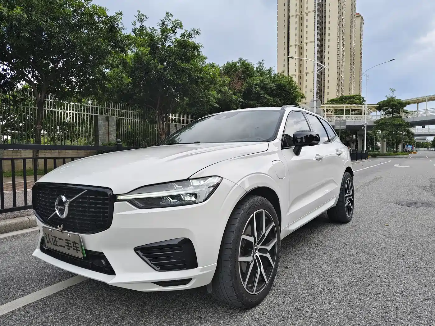 VOLVO XC60 PLUG-IN HYBRID