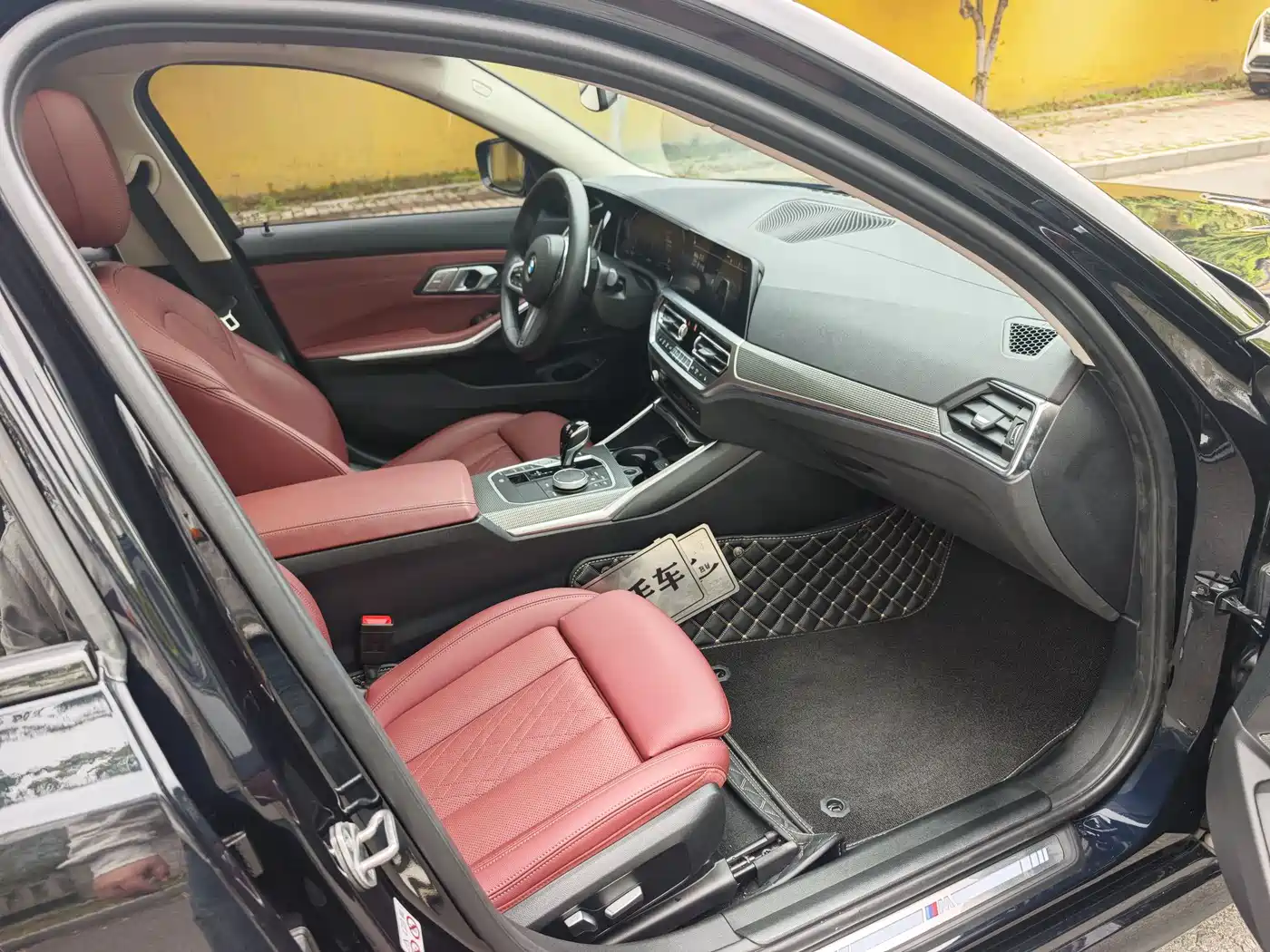 BMW 3 Series 2021 325Li M Sport Night Edition фото 11