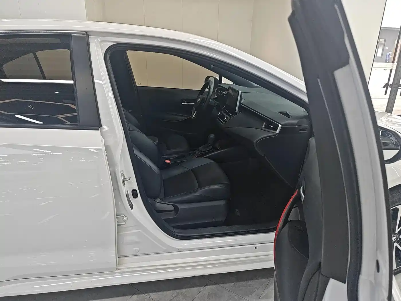 Toyota Levin 2022 Dual Engine 1.8H E-CVT Sport Edition фото 9