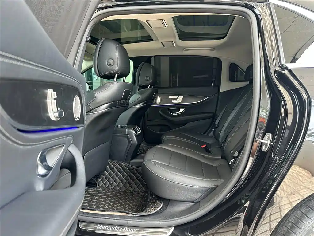 Mercedes-Benz E-Class 2019 E 300 L Sport Luxury фото 23