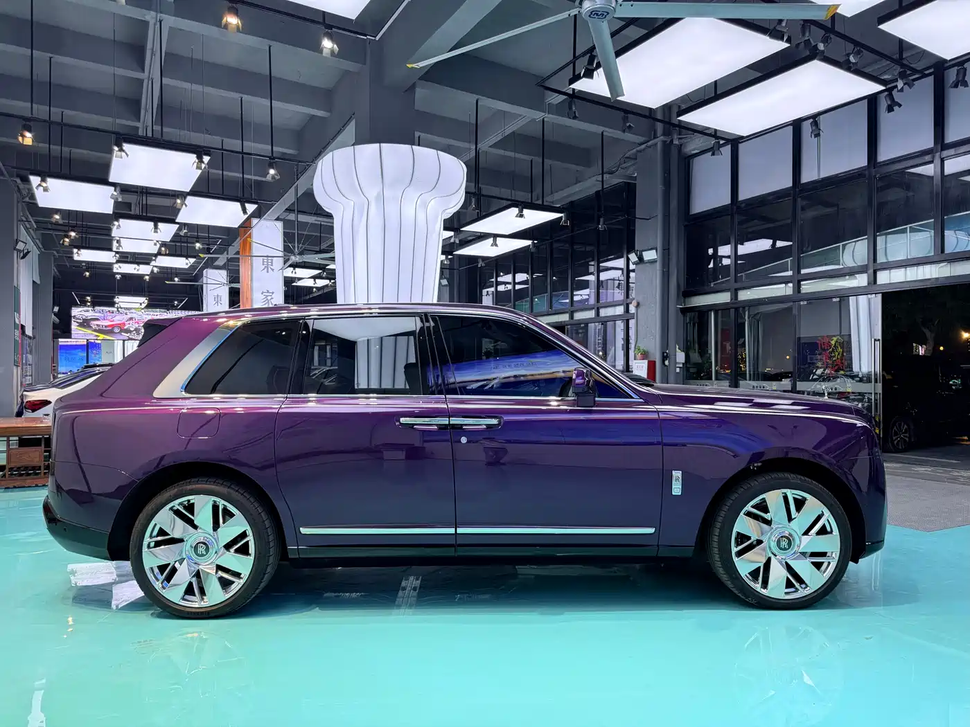 Rolls-Royce Cullinan 2024 4-Seater фото 4