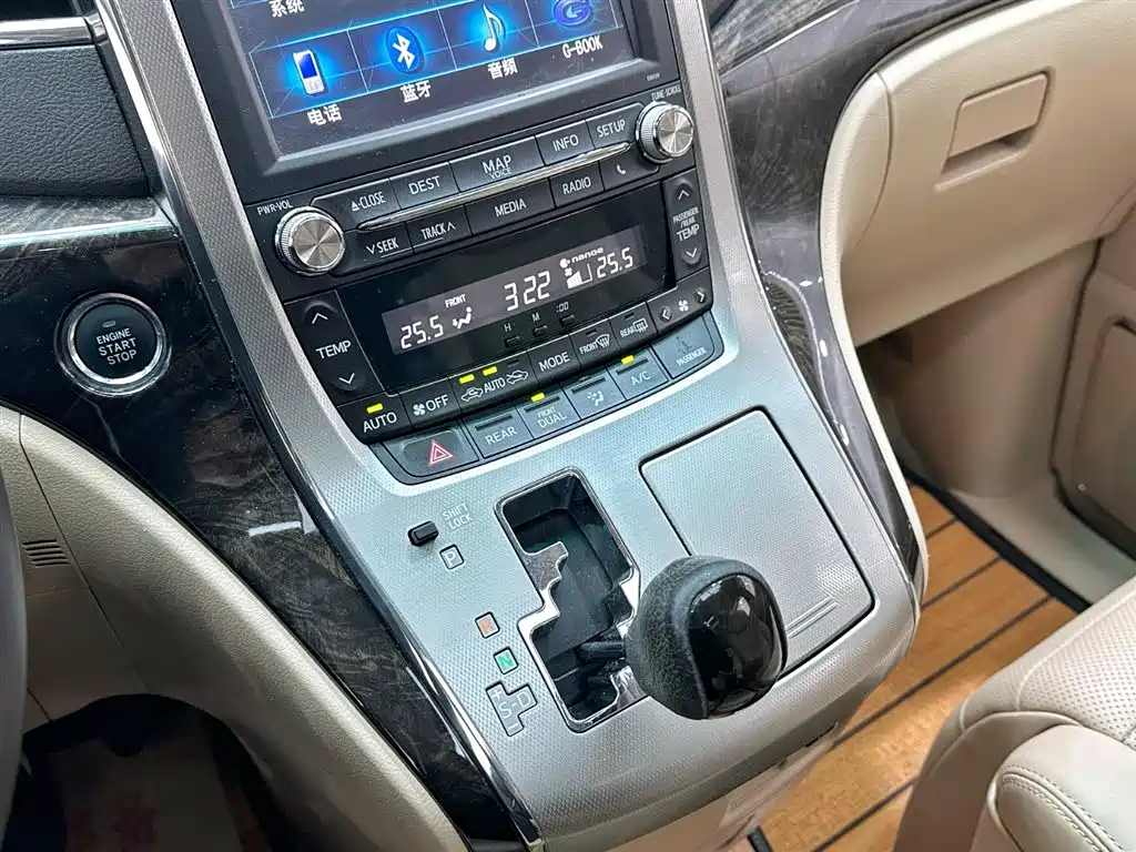 Toyota Alphard 2012 3.5L Luxury Edition фото 26
