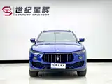 Photo 3 - Maserati Levante