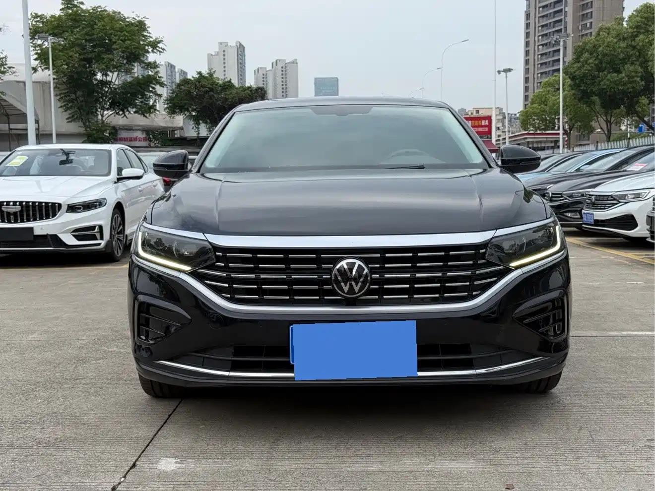 Volkswagen Passat 2022 330TSI Elite Edition фото 2