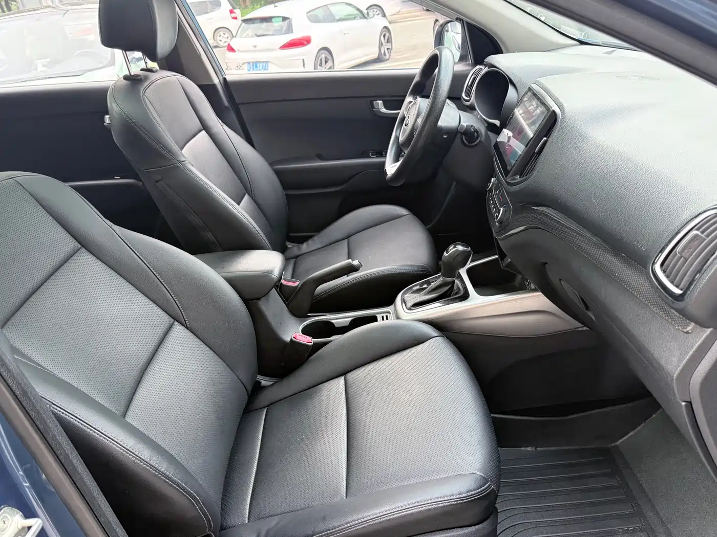 Kia KX3 Smart Run 2015 1.6L Automatic 2WD DLX фото 13