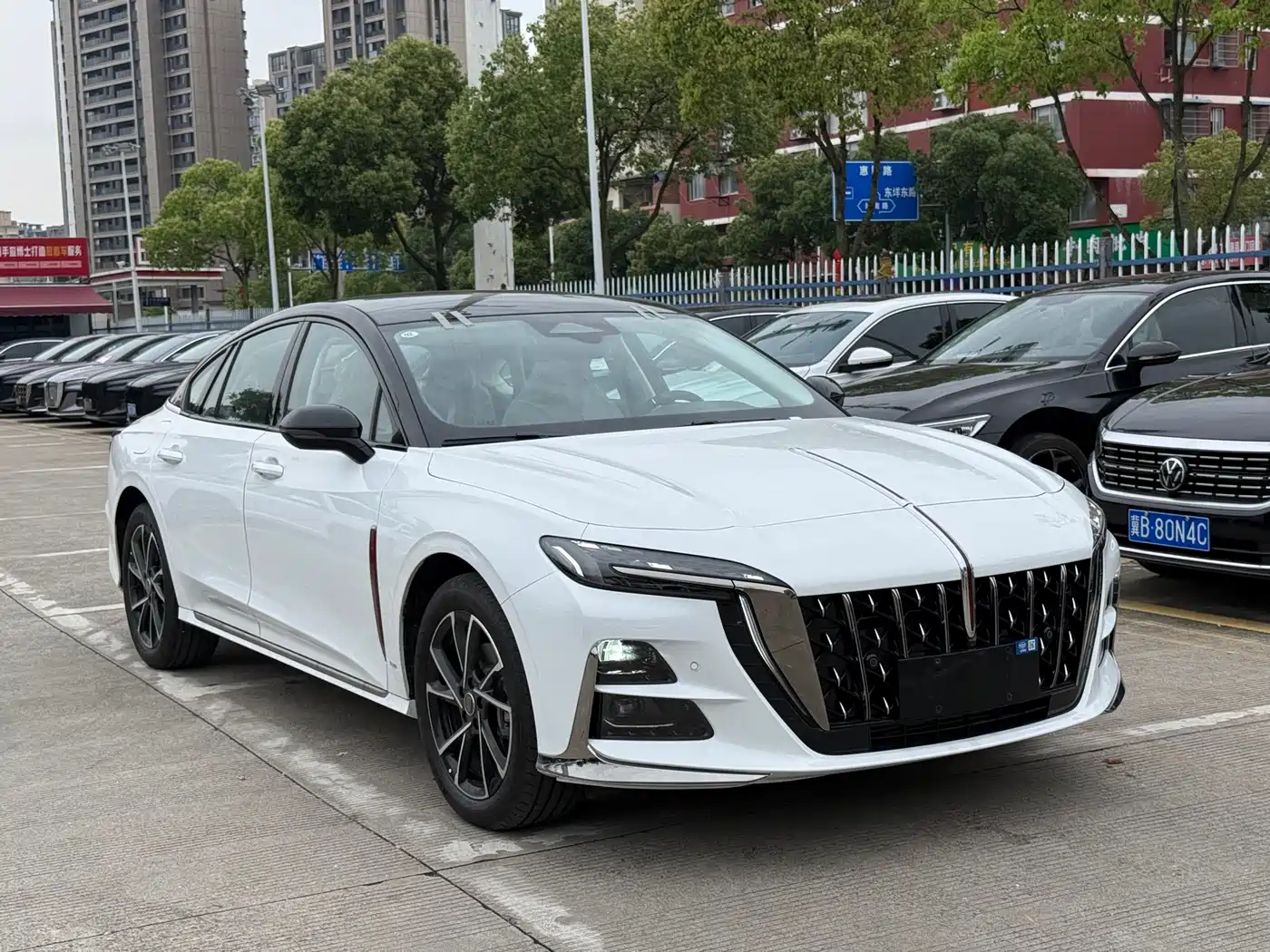 Hongqi H6 2025 Model 2.0T Beauty Edition фото 3