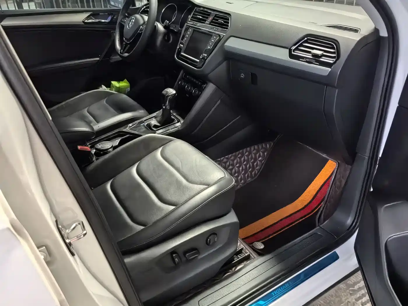 Volkswagen Tiguan L 2018 330TSI Automatic 2WD Luxury Edition фото 12