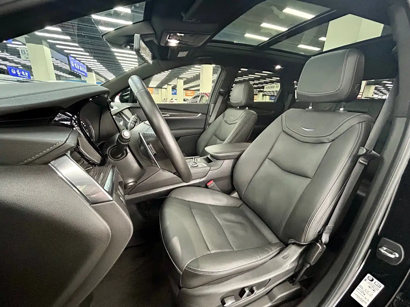 Cadillac XT5 2022 2.0T AWD Luxury (Hummingbird Edition) фото 10