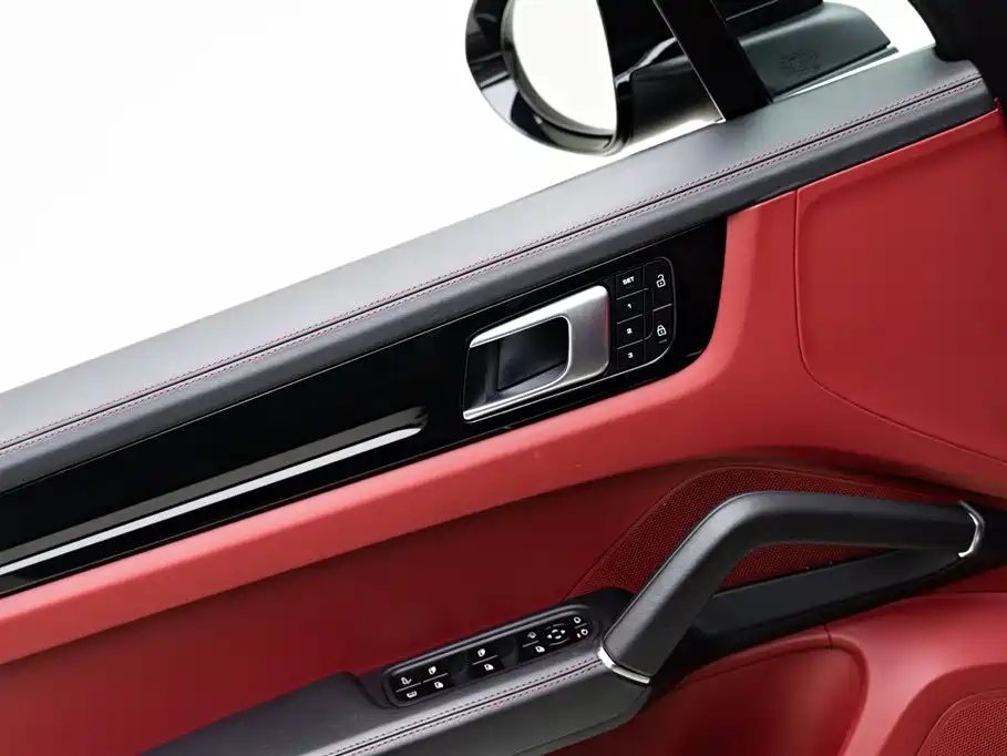 PORSCHE CAYENNE NEW ENERGY