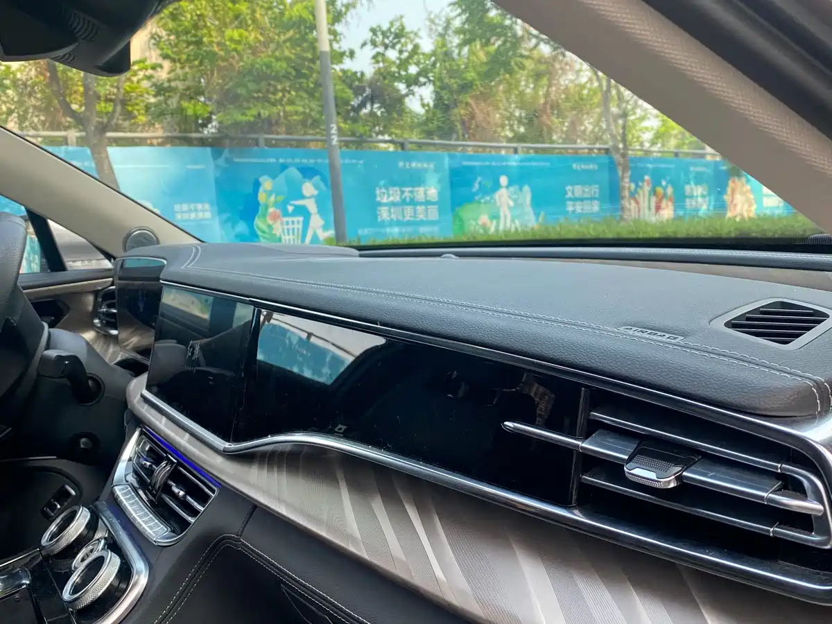 Hongqi H9 2020 2.0T Smart Connection Qi Xiang Edition фото 16