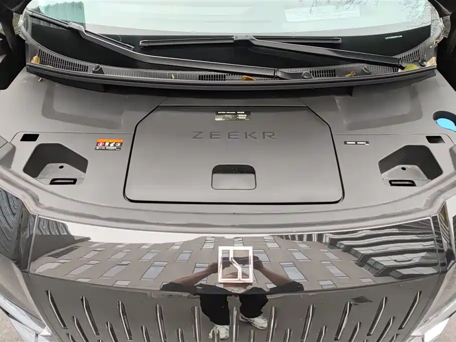 ZEEKR EXTREME KRYPTON 009