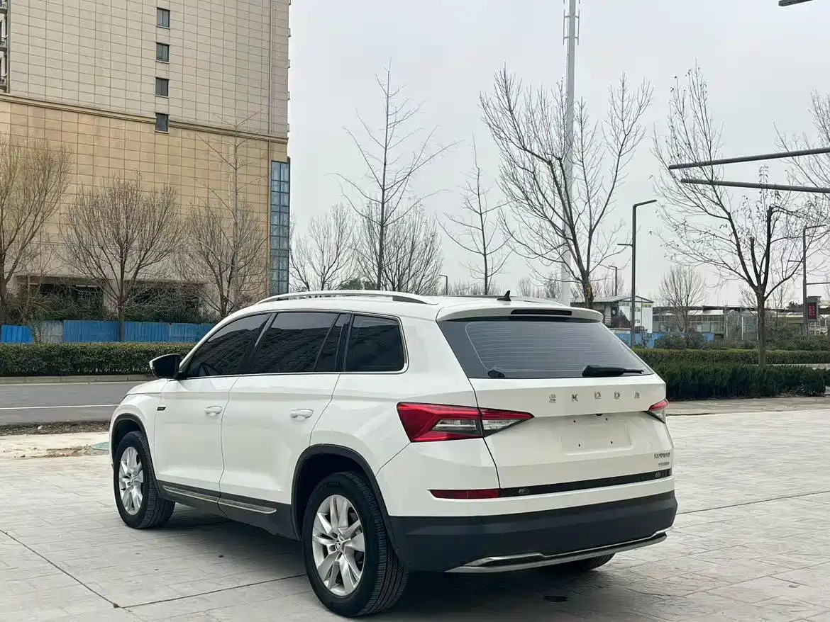 Škoda Kodiaq 2021 TSI330 5-seat 2WD Luxury Premium фото 6