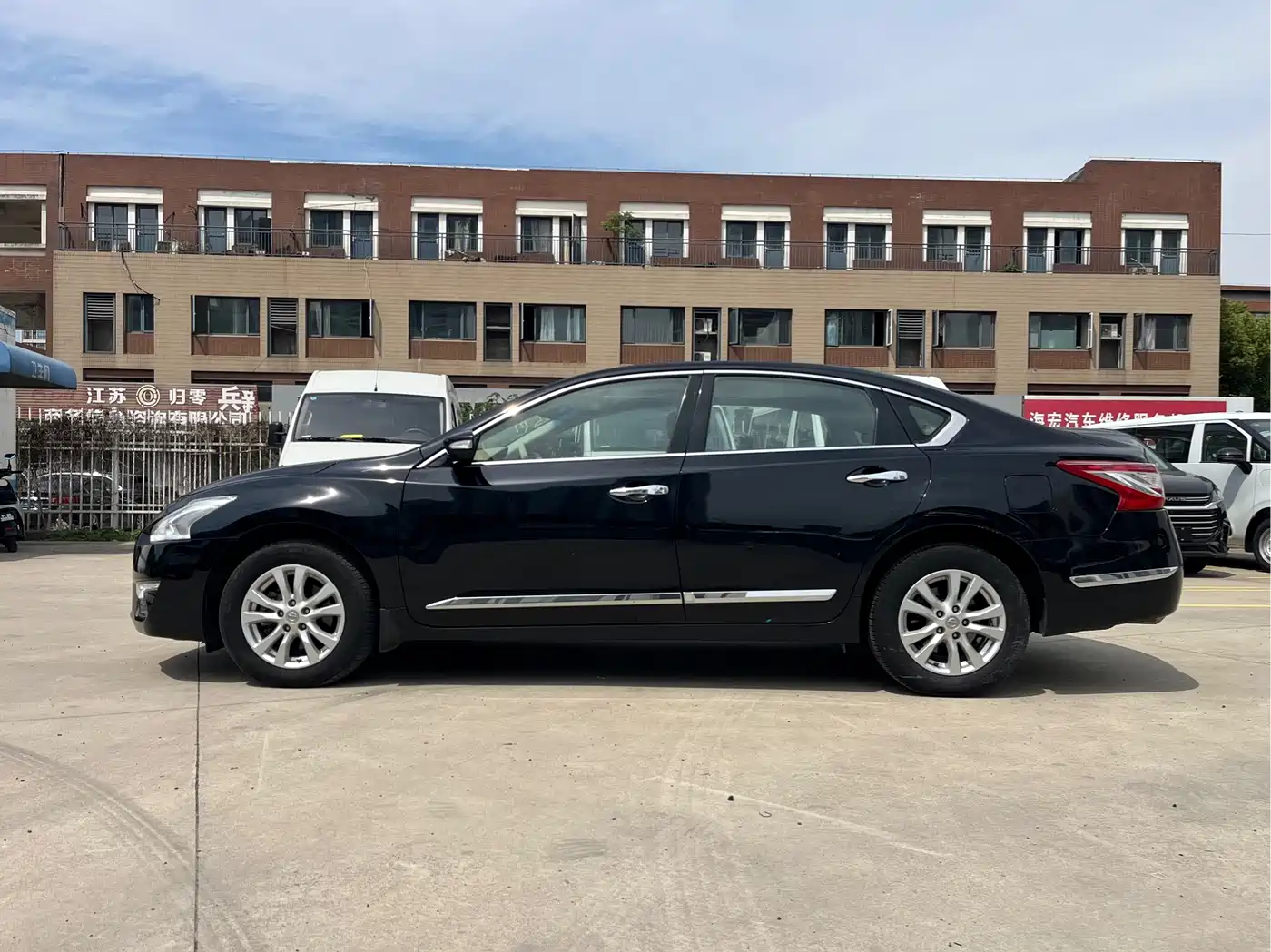 Photo 7 - Nissan Teana