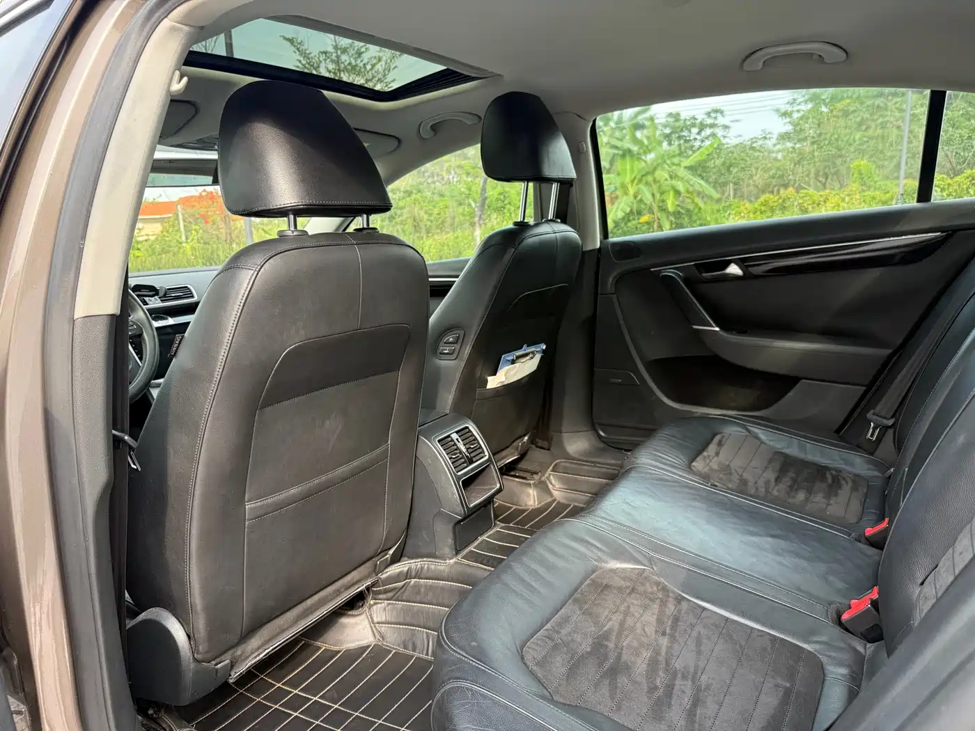 Volkswagen Magotan 2015 2.0TSI Luxury фото 8