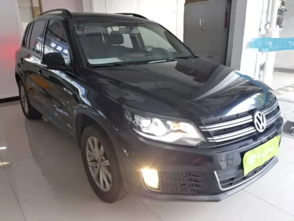 صورة 4 - Volkswagen Tiguan