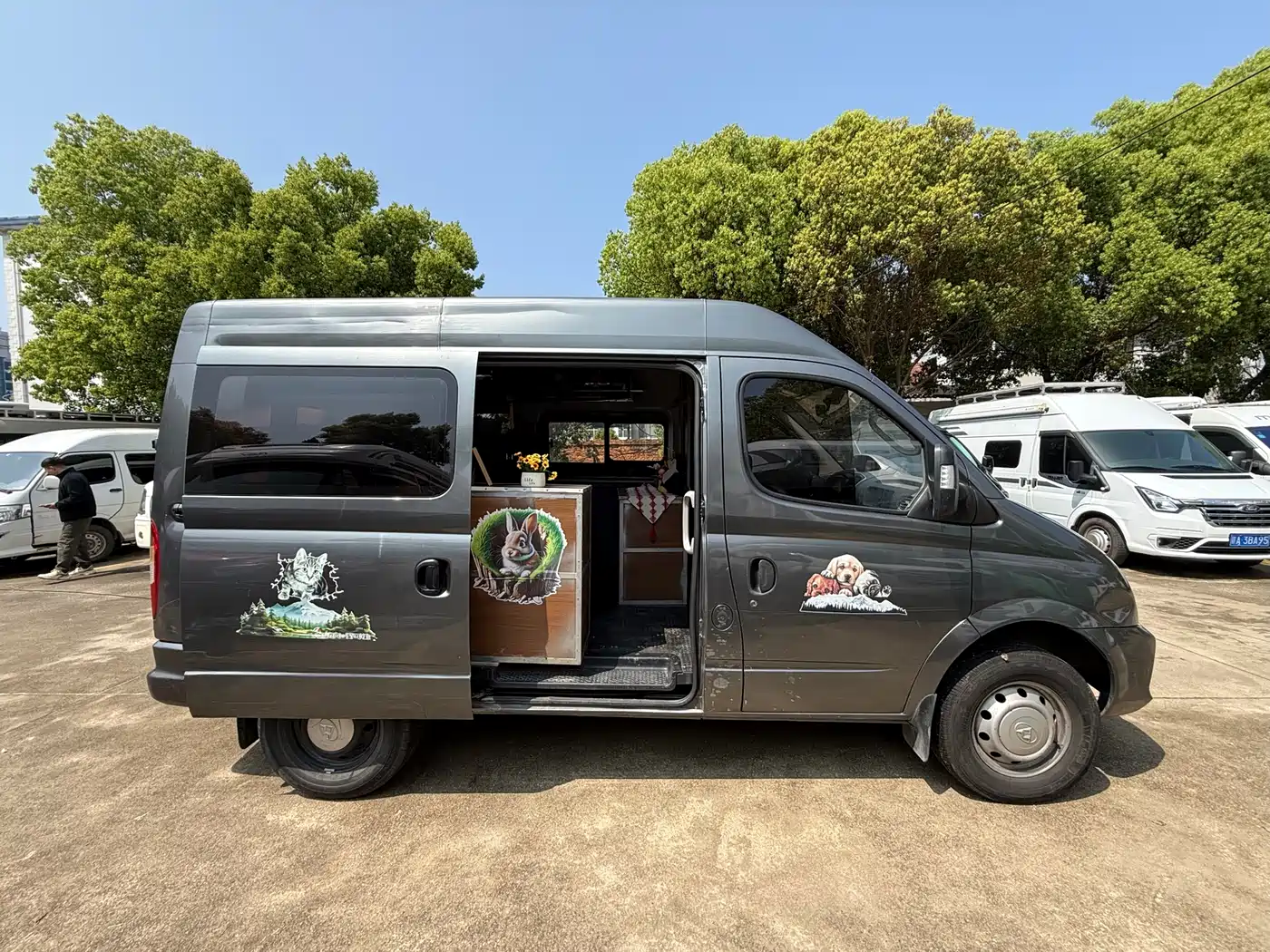 SAIC MAXUS XINTU V80