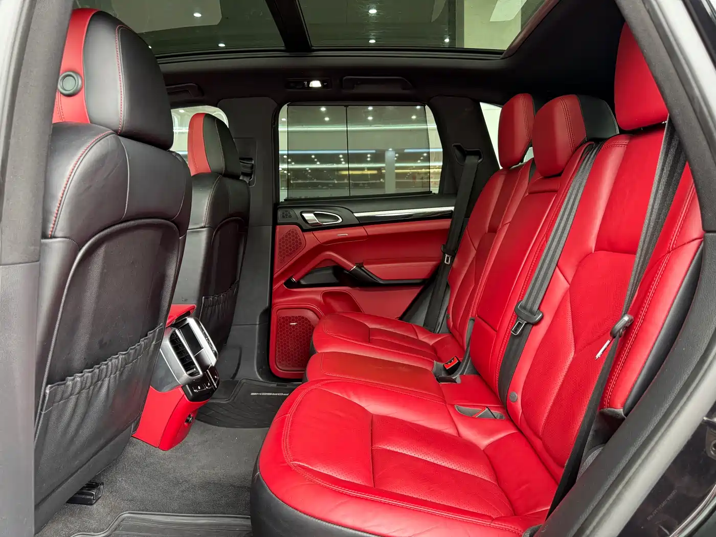 Porsche Cayenne New Energy 2016 Cayenne S E-Hybrid 3.0T фото 7