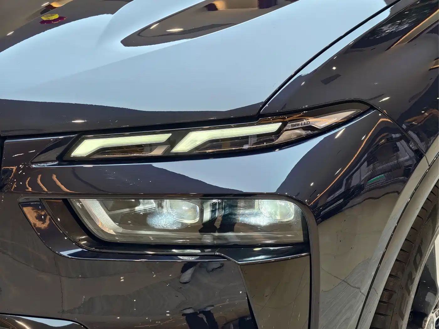 BMW X7 2023 xDrive40i Exclusive M Sport Package фото 27