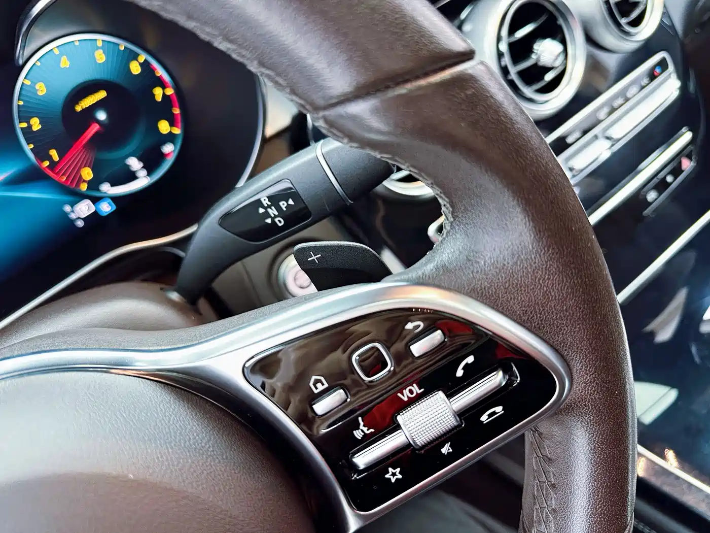 Mercedes-Benz GLC 2021 GLC 260 L 4MATIC Sporty фото 17