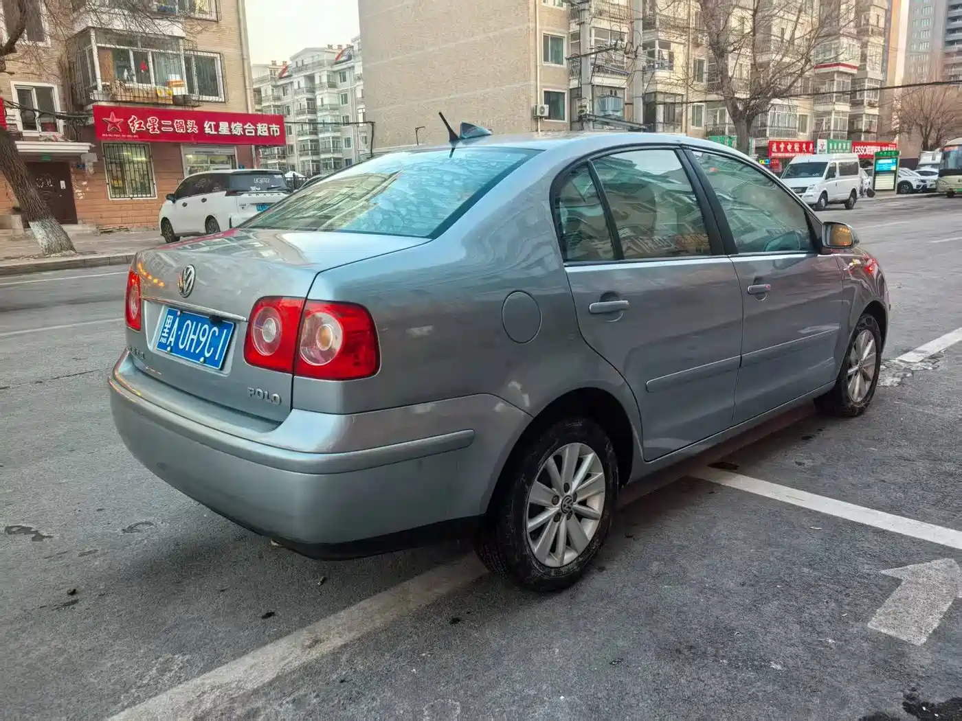 Volkswagen Polo 2009 Jingqu 1.4L Manual Elegant Comfort Edition фото 4