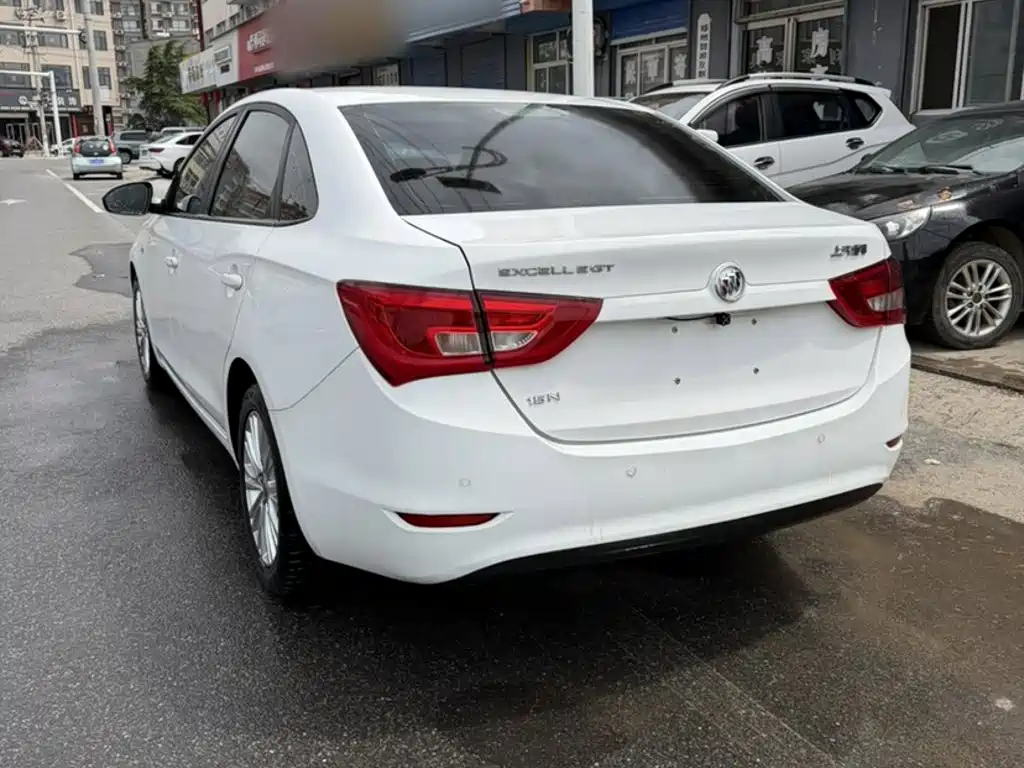 Фото 11 - Buick Excelle
