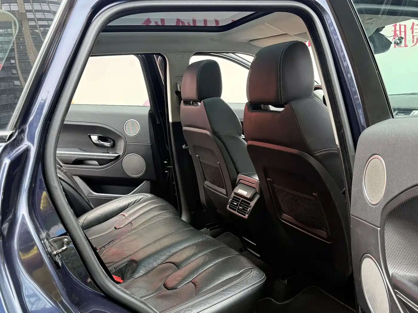 Land Rover Range Rover Evoque (Import) 2014 2.0T 5-door Brilliance Sport фото 12