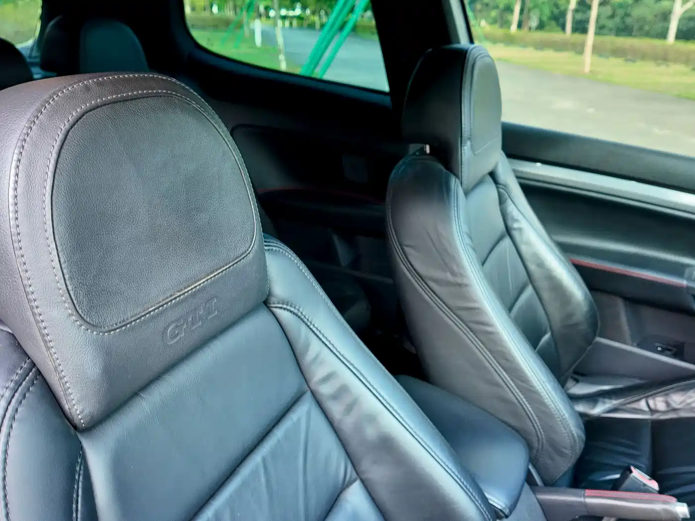 Volkswagen Golf (Import) 2006 GTI 2.0T 3-Door фото 42
